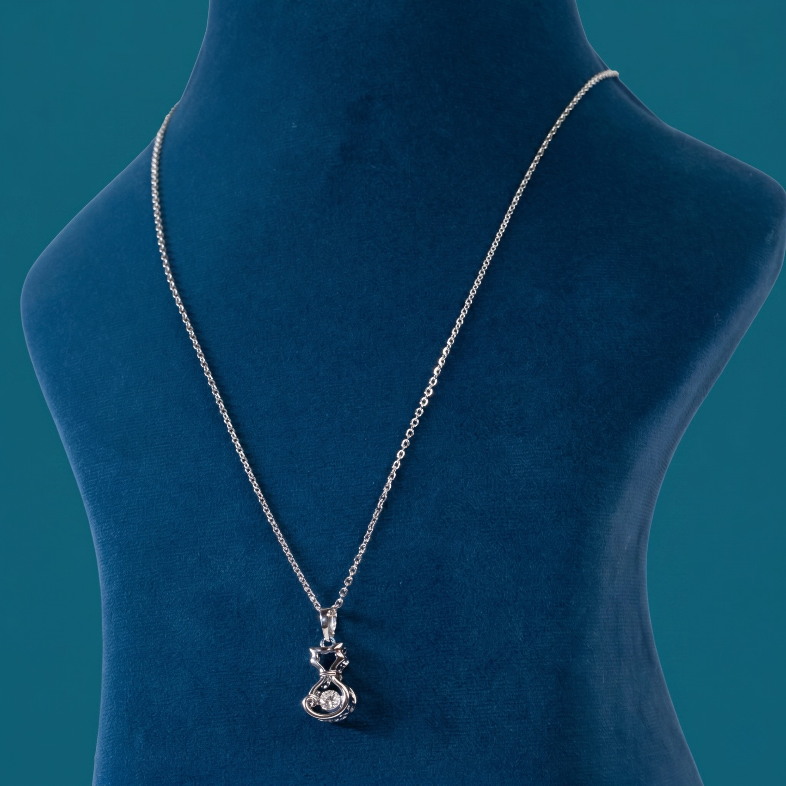 Star Drop Dancing Stone Pendant