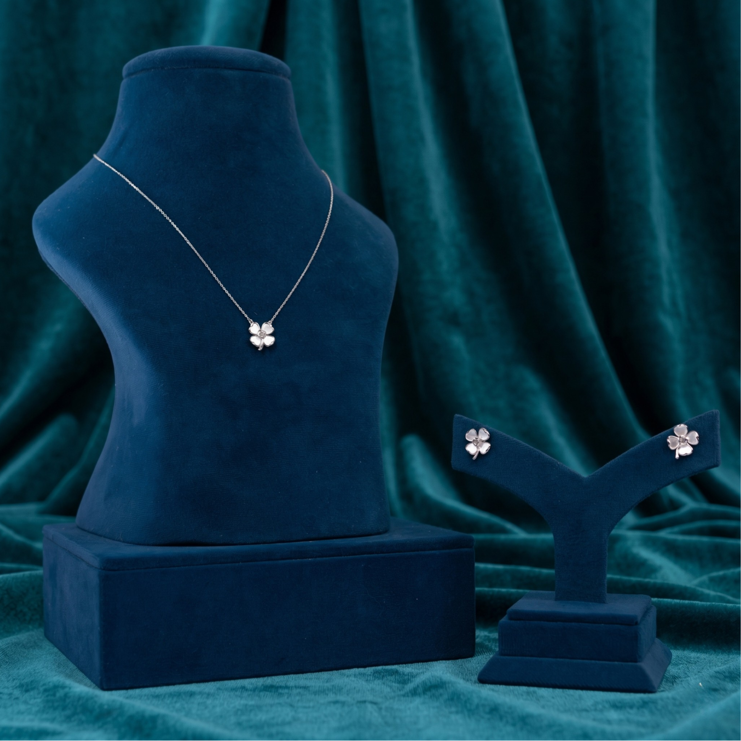 Clover Floral Silver Set