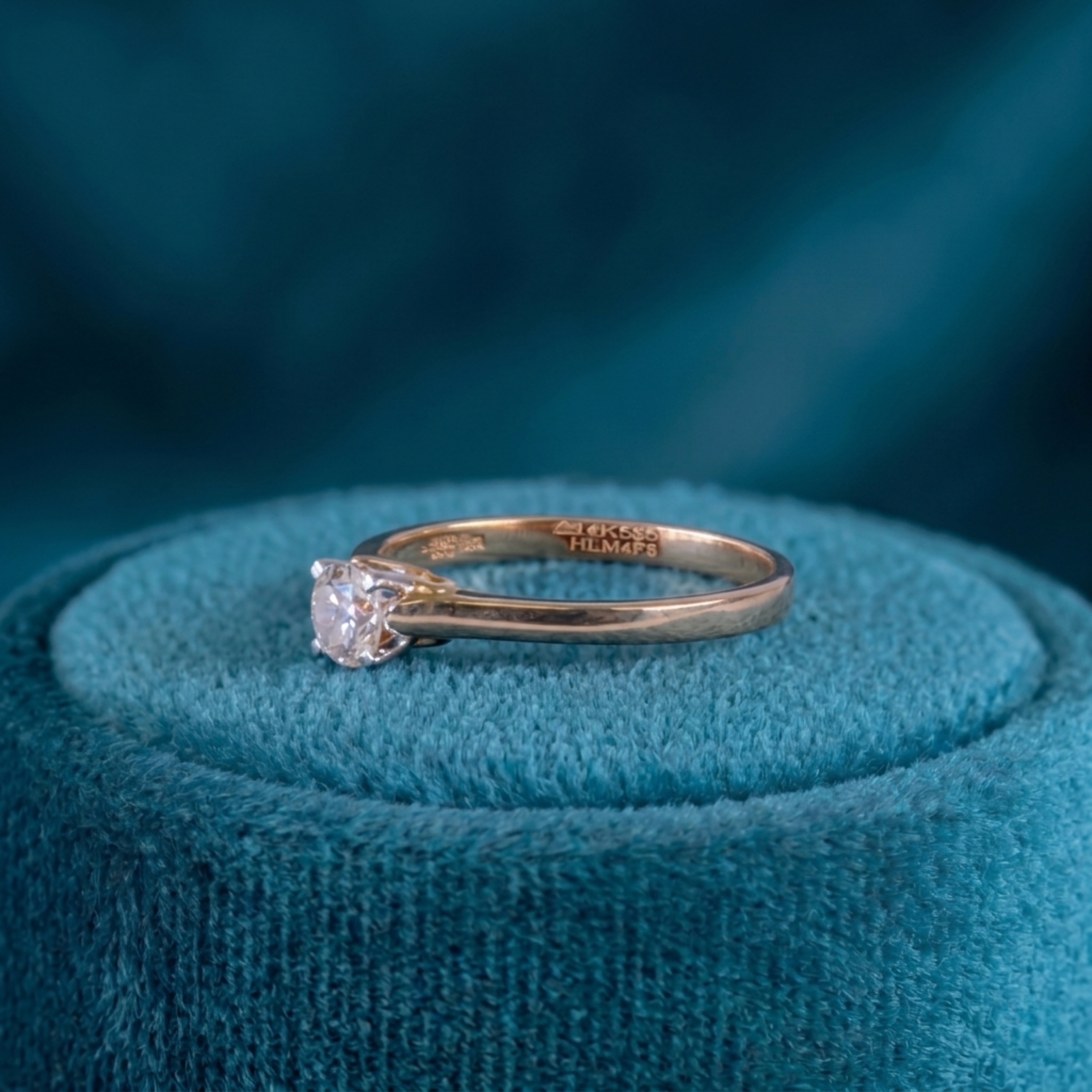 Heartline Diamond Symphony Ring