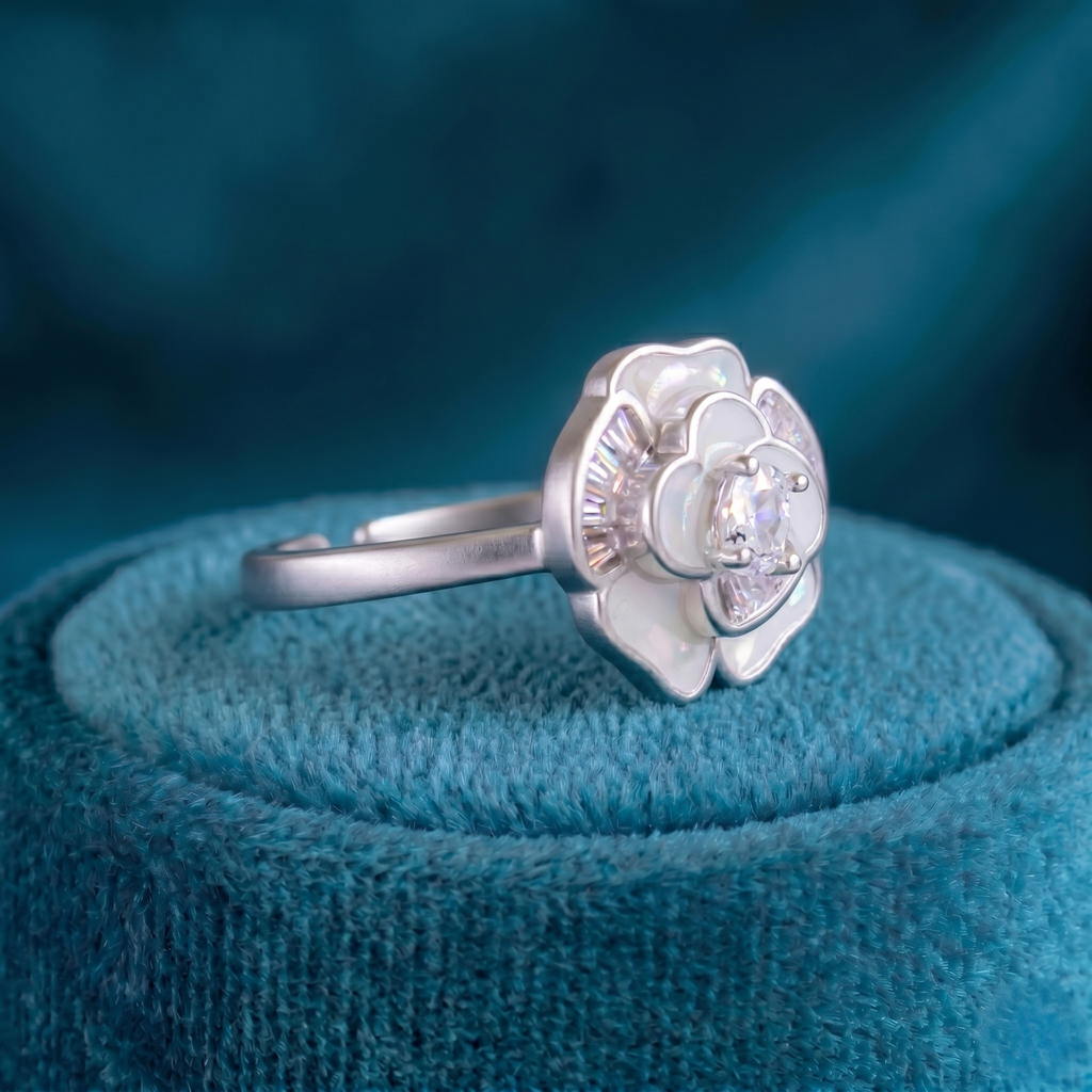 Silver Floral Bloom Ring (Adjustable)