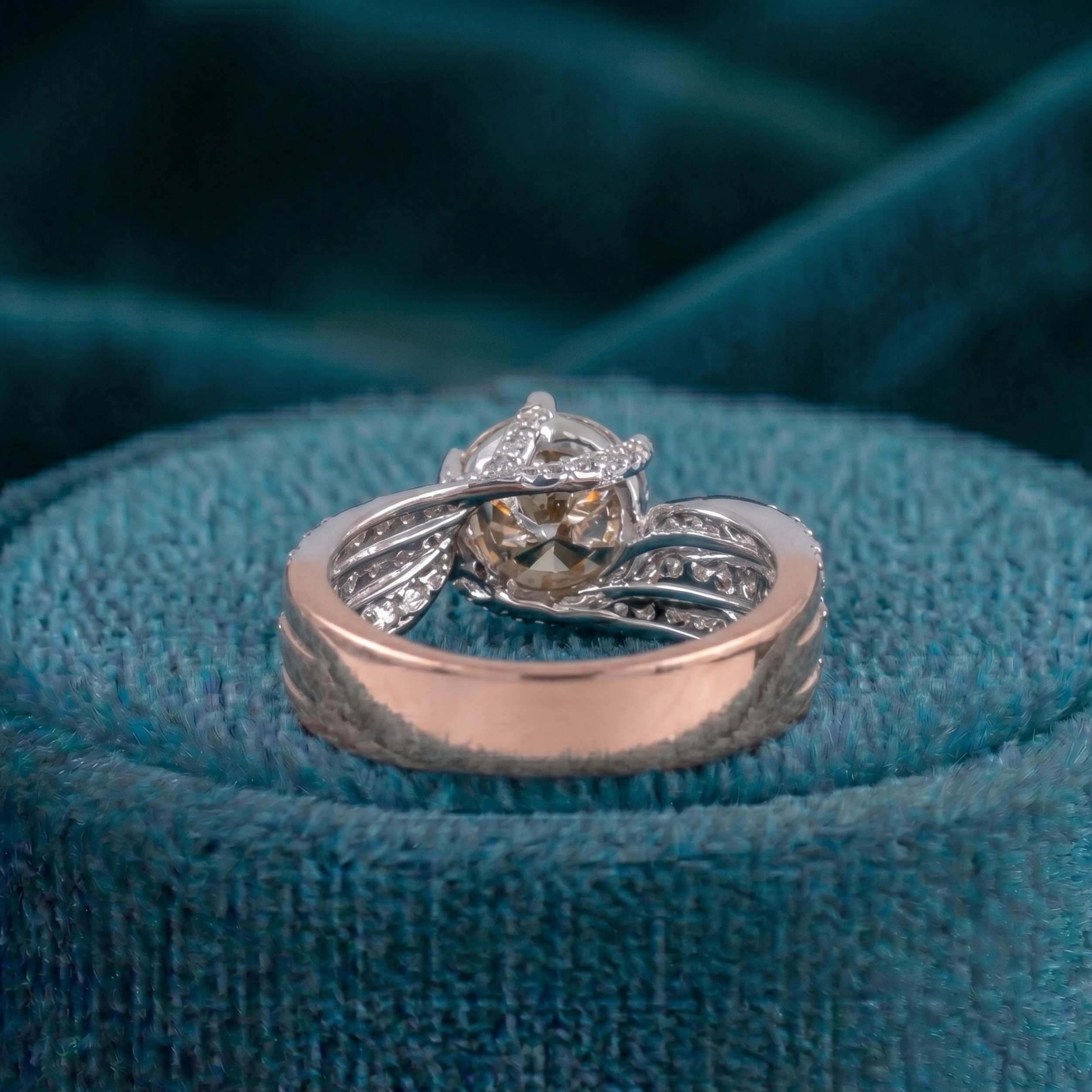 Eternal Flow Halo Solitaire Ring